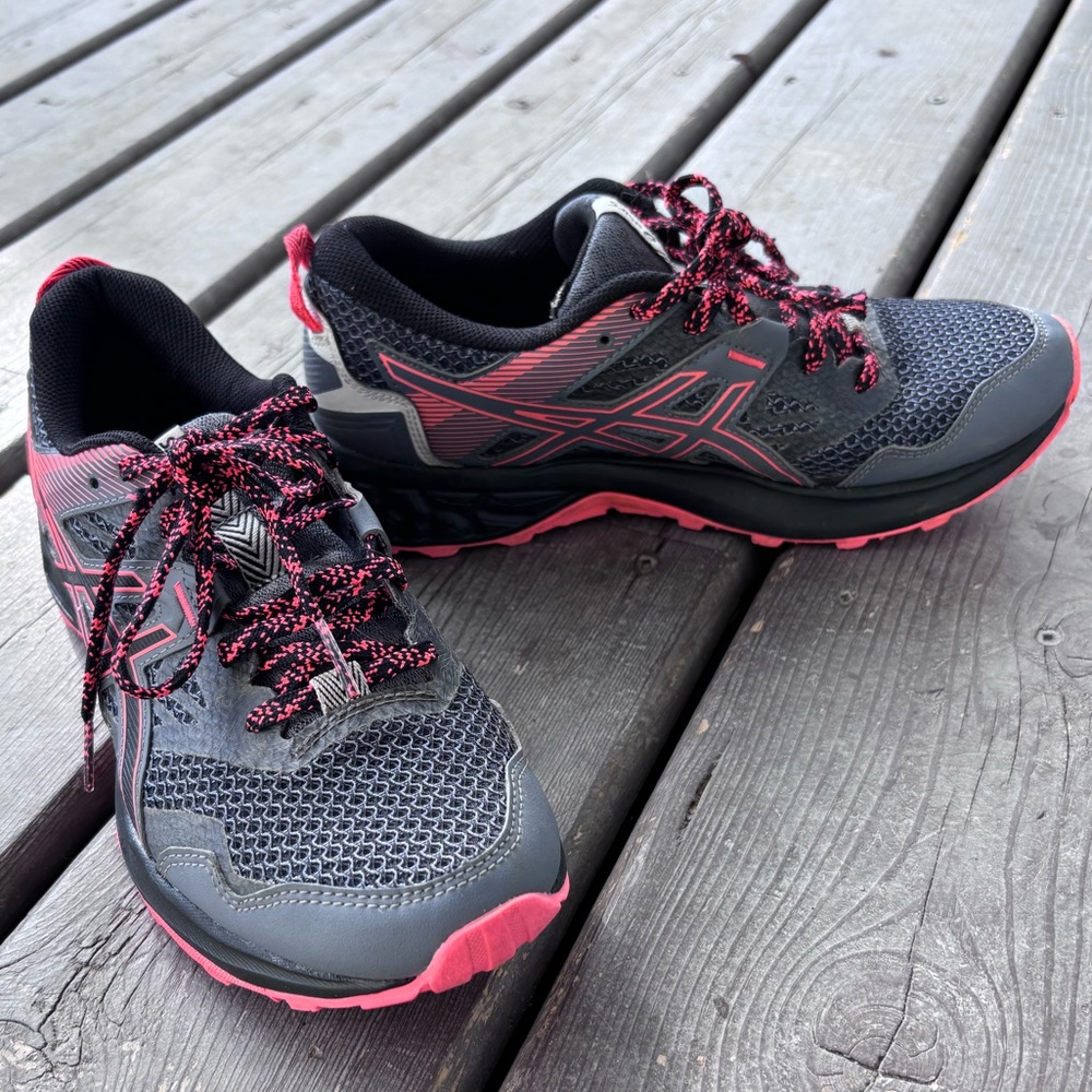 ASICS Running Shoes Size 7